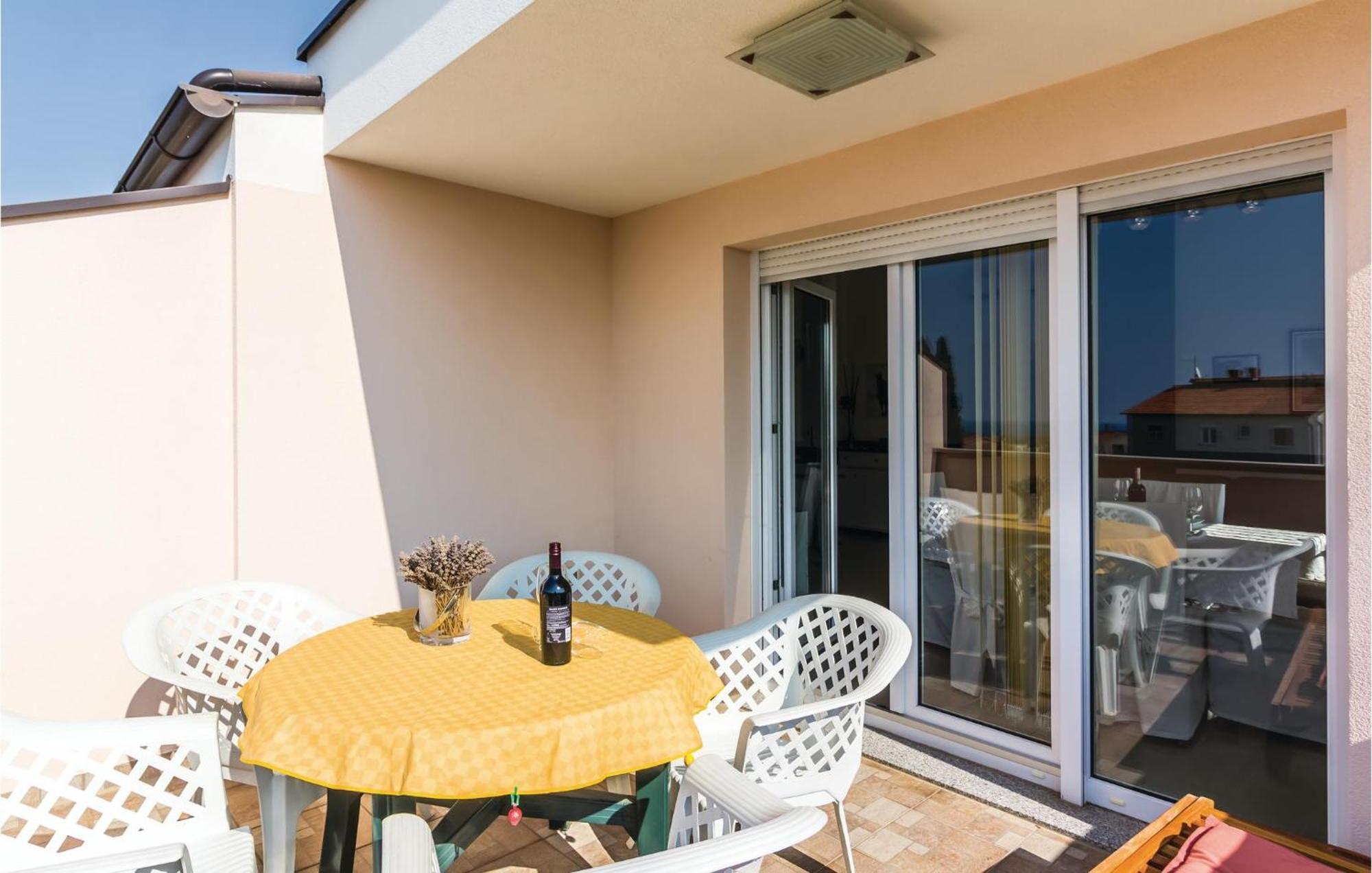 Two-Bedroom Apartment in Fažana Buitenkant foto