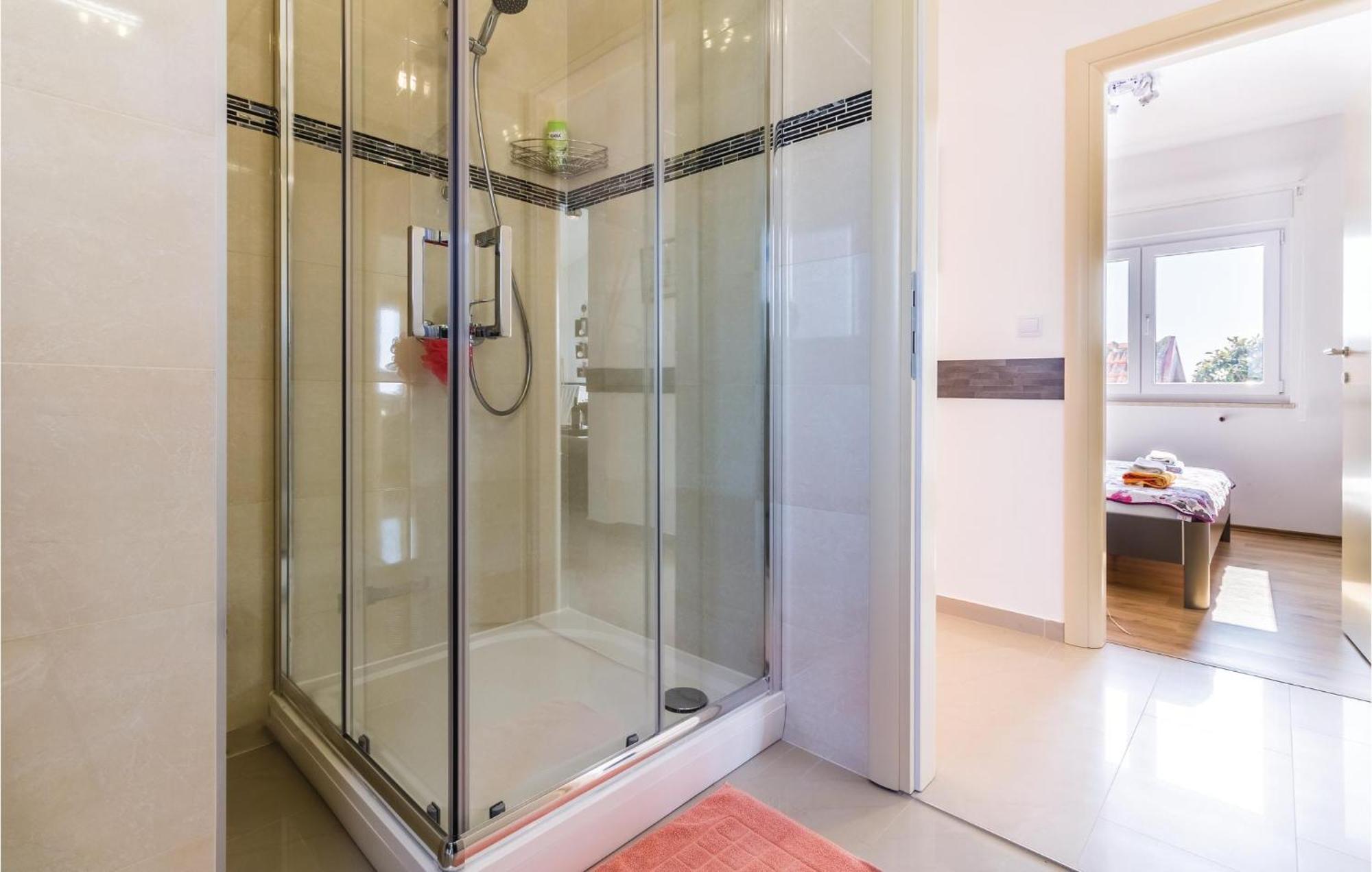 Two-Bedroom Apartment in Fažana Buitenkant foto