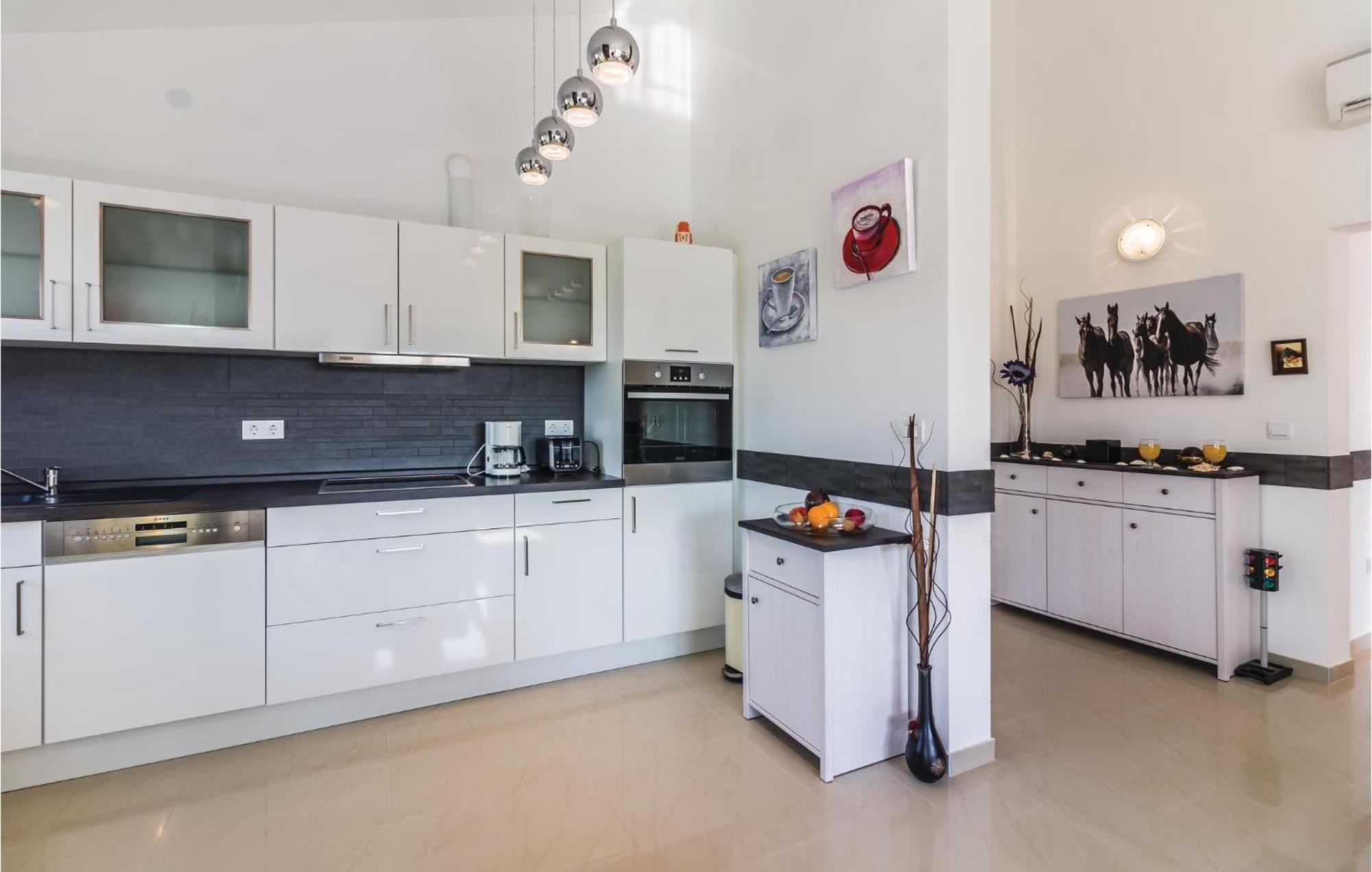 Two-Bedroom Apartment in Fažana Buitenkant foto